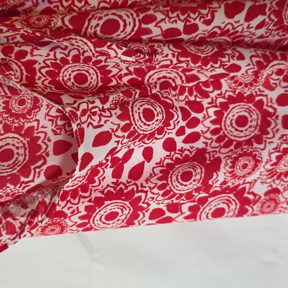 LOFT Floral Red Sleeveless Top - Picture 4 of 6